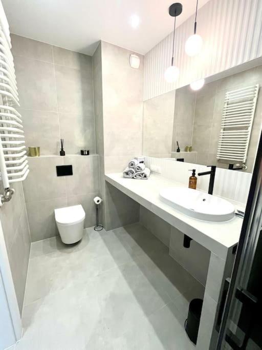 Apartment New 69 Szybowcowa Centre Free Parking Katowice